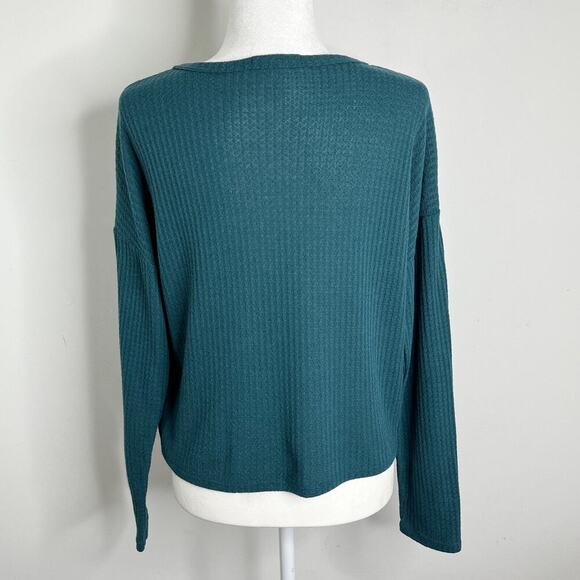 Caution to the Wind Women's Waffle Knit Top Size M Green Long Sleeve Tie Front - Picture 6 of 7